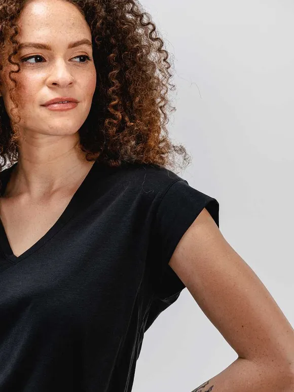 Women'S Ministry of Supply Black Women'S Composite Merino V-Neck Tee