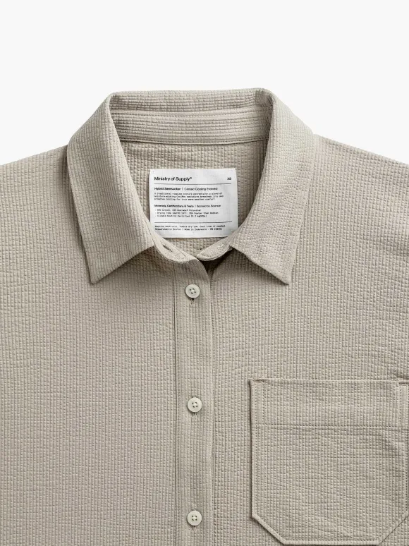 Women'S Ministry of Supply Sand Women'S Hybrid Seersucker Short Sleeve Shirt